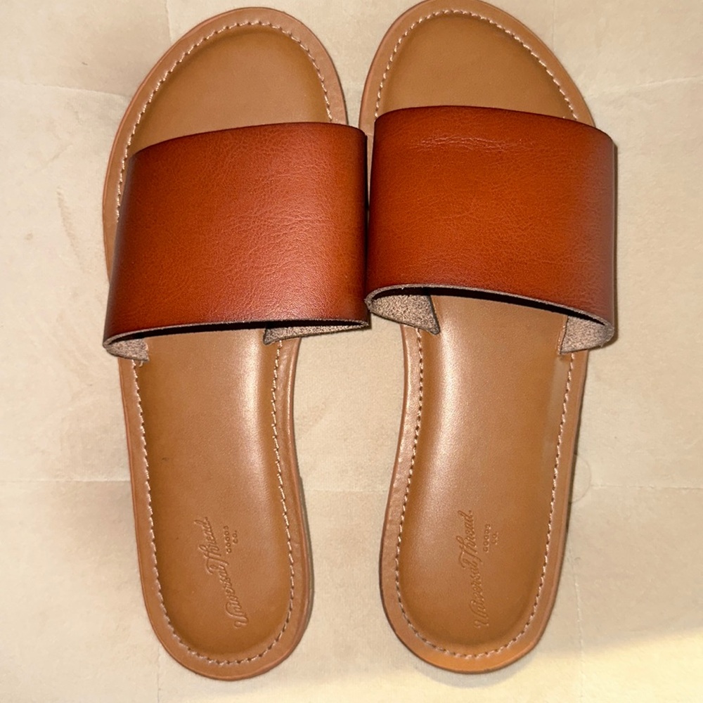 Summer sandals